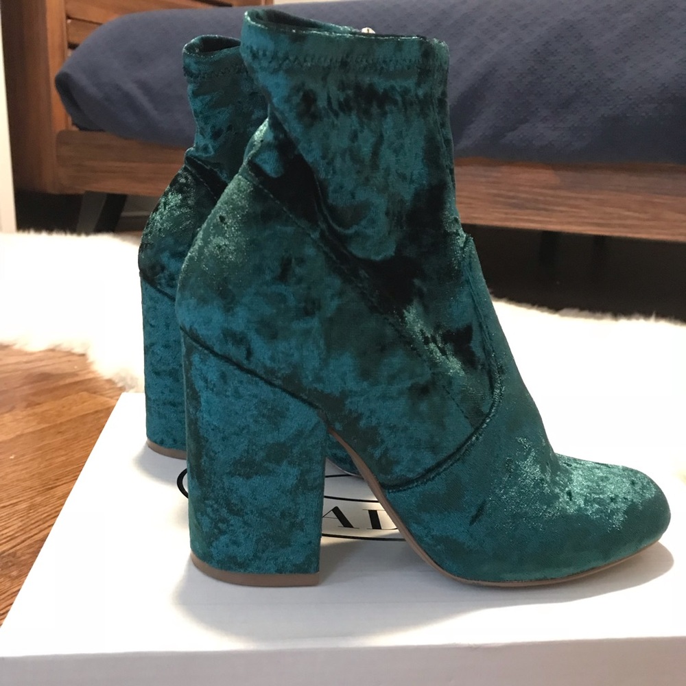 Steve Madden boots